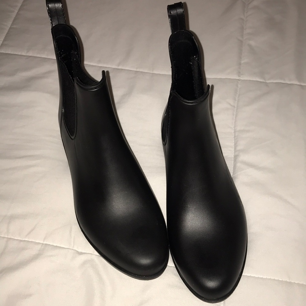 Black rain boots